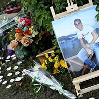 Hommage à Ilan Halimi, à Sainte-Genevieve-des-Bois, le 13 février 2019. (Crédit : Bertrand GUAY / AFP)