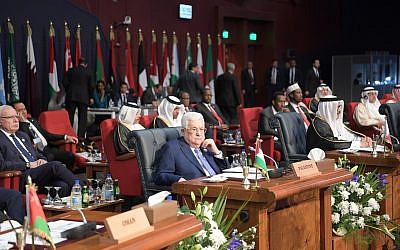 Le président de l'Autorité palestinienne Mahmoud Abbas lors du sommet réunissant la Migue arabe et l'Union européenne, à Charm el-cheikh, le 24 février 2019. (Crédit : Wafa) Le président de l'Autorité palestinienne Mahmoud Abbas lors du sommet réunissant la Migue arabe et l'Union européenne, à Charm el-cheikh, le 24 février 2019. (Crédit : Wafa)