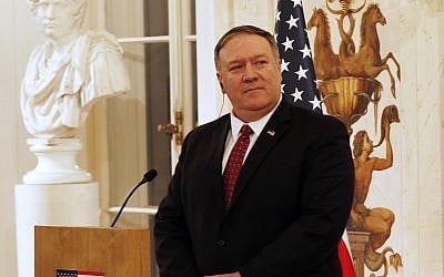 Le secrétaire d'État américain Mike Pompeo lors d'une conférence de presse avec le ministre polonais des Affaires étrangères au palais Lazienki, lors de sa visite à Varsovie, Pologne, le mardi 12 février 2019. (AP Photo/Czarek Sokolowski).