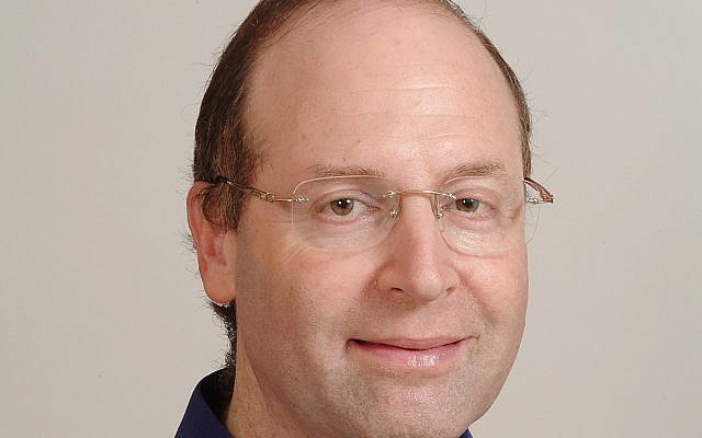 Le professeur Gideon Greif. (Crédit : Wikimedia, CC BY-SA 3.0)