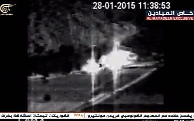 La vidéo diffusée par le média al-Mayadeen, lié au Hezbollah, le 15 février 2019. On y voit deux véhicules israéliens en feu après avoir été frappés par des missiles anti-tanks tirés par le groupe terroriste le 28 janvier 2015. (Capture d'écran: Facebook)