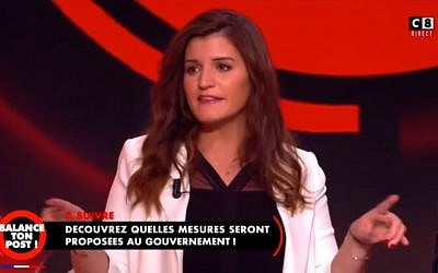La secrétaire d'Etat Marlène Schiappa lors de l'émission de Cyril Hanouna consacré au Grand débat national (Crédit: capture d'écran Youtube/Victor Ferry)