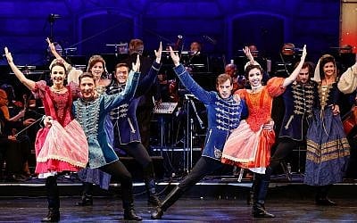Le Budapest Operetta Theater. (Eszter Gordon) Le Budapest Operetta Theater. (Eszter Gordon)
