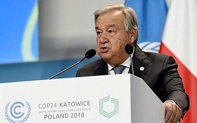 Le secrétaire général des Nations unies Antonio Guterres, à l'ouverture du sommet de la COP24 à Katowice, en Pologne, le 3 décembre 2018. (Crédit : Janek SKARZYNSKI/AFP)