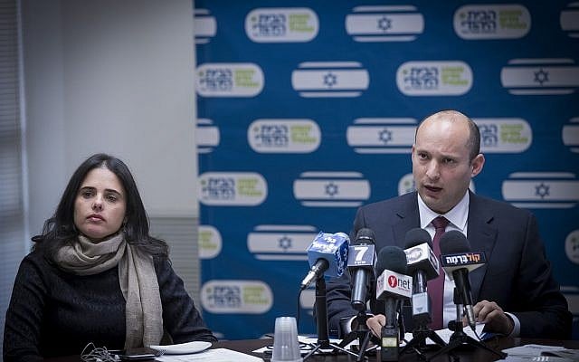 Naftali Bennett et Ayelet Shaked à la Knesset en 2016. (Yonatan Sindel/ Flash90/ via JTA) Naftali Bennett et Ayelet Shaked à la Knesset en 2016. (Yonatan Sindel/ Flash90/ via JTA)