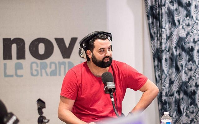 Yassine Belattar , chroniqueur sur la chaîne LCI. (Crédit : Facebook)