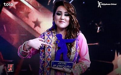 Zahra Elham, lauréate de la 14e saison de la Nouvelle Star en Afghanistan, le 21 mars 2019. (Crédit : Facebook)