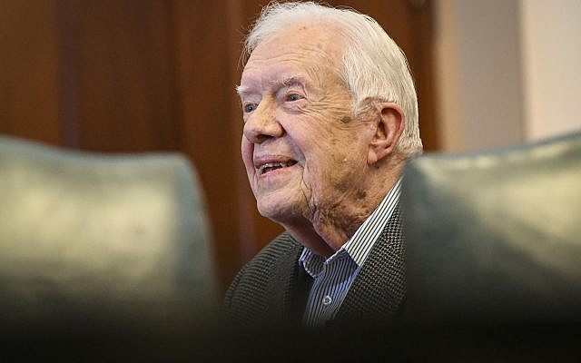 L'ancien président Jimmy Carter lors d'une séance de dédicace, le mercredi 11 avril 2018 à Atlanta. (AP/John Amis)