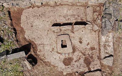 Le site de fouilles entreprises dans le parc national de Kozarim où un pressoir et une mosaïque ont été trouvés, au mois de mars 2019 (Crédit : Ahiya Cohen-Tavor/Autorité des parcs et de la nature israélienne)