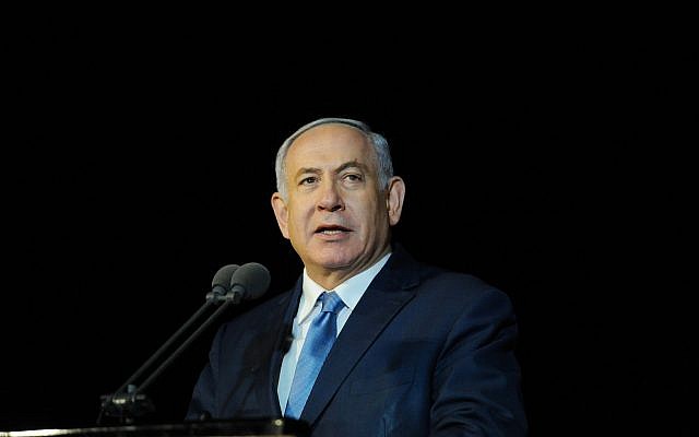 Le Premier ministre Benjamin Netanyahu s’exprime lors d’une cérémonie de fin de formation pour des cadets de la marine israélienne à Haïfa, le 6 mars 2019 (Crédit : Meir Vaknin/Flash90) Le Premier ministre Benjamin Netanyahu s’exprime lors d’une cérémonie de fin de formation pour des cadets de la marine israélienne à Haïfa, le 6 mars 2019 (Crédit : Meir Vaknin/Flash90)