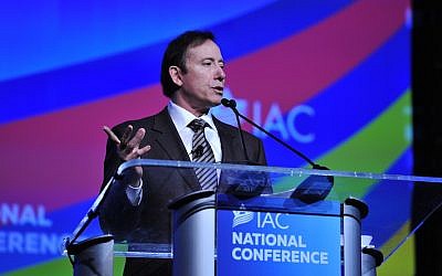 Adam Milstein, dont la fondation familiale a fait des dons à des groupes affiliés à l'AIPAC ainsi qu'à des groupes pro-Israël et juifs. (Crédit : autorisation de l'Israeli-American Council via JTA) Adam Milstein, dont la fondation familiale a fait des dons à des groupes affiliés à l'AIPAC ainsi qu'à des groupes pro-Israël et juifs. (Crédit : autorisation de l'Israeli-American Council via JTA)