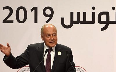 Le chef de la Ligue arabe Ahmed Aboul Gheit au sommet de Ligue arabe, à Tunis, le 31 mars 2019. (Crédit : FETHI BELAID / AFP)