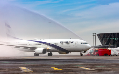 Le premier vol Tel Aviv-Nice opéré par El Al atterrissant à l’aéroport Nice-Côte d’Azur, le jeudi 5 avril 2019. (Crédit photo : El Al / Twitter)