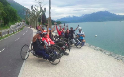 Les cyclistes de l’association Bet Halochem lors d’un voyage sur les routes de Genève. (Crédit photo : Handibiketrip.org)