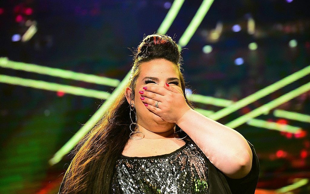 La lauréate de l'Eurovision 2018 Netta Barzilai en concert place Rabin à Tel Aviv, le 14 mai 2018. (Crédit : Tomer Neuberg/Flash90) La lauréate de l'Eurovision 2018 Netta Barzilai en concert place Rabin à Tel Aviv, le 14 mai 2018. (Crédit : Tomer Neuberg/Flash90)