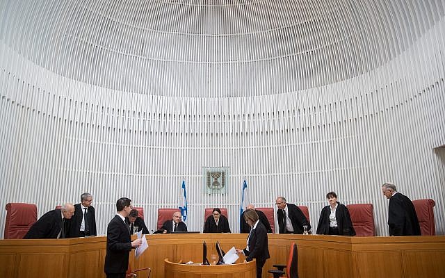 Les juges de la Cour suprême lors d'une audience, le 13 mars 2019. (Yonatan Sindel/Flash90)