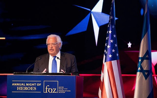 L'ambassadeur américain en Israël David Friedman lors d'un événement marquant le premier anniversaire du transfert de l'ambassade américaine de Tel Aviv à Jérusalem, le 14 mai 2019 (Crédit : Yonatan Sindel/Flash90) L'ambassadeur américain en Israël David Friedman lors d'un événement marquant le premier anniversaire du transfert de l'ambassade américaine de Tel Aviv à Jérusalem, le 14 mai 2019 (Crédit : Yonatan Sindel/Flash90)