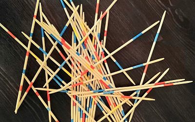 Illustration. Jeu de mikado. (Autorisation)