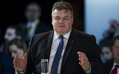 Le ministre lituanien des Affaires étrangères, Linas Linkevicius, prend la parole lors de la conférence de l'Atlantic Council "NATO Engages The Alliance at 70", à Washington, le 3 avril 2019. (AP Photo/Cliff Owen)