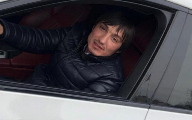 Izmir Koch, de l'Ohio, a été condamné pour crime de haine et pour avoir menti au FBI après avoir agressé un homme parce qu'il pensait qu'il était Juif (Facebook) Izmir Koch, de l'Ohio, a été condamné pour crime de haine et pour avoir menti au FBI après avoir agressé un homme parce qu'il pensait qu'il était Juif (Facebook)