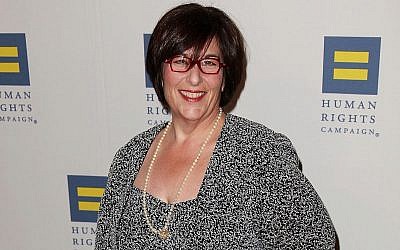 Le rabbin Denise L. Eger au gala Human Rights Campaign de Los Angeles, le 12 mars 21011 (Crédit :  Brian To/FilmMagic/Getty Images via JTA)