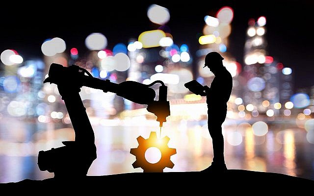 Image illustrative de la technologie assistée par robot, industrie 4.0, intelligence artificielle. (Jiraroj Praditcharoenkul ; iStock by Getty Images)