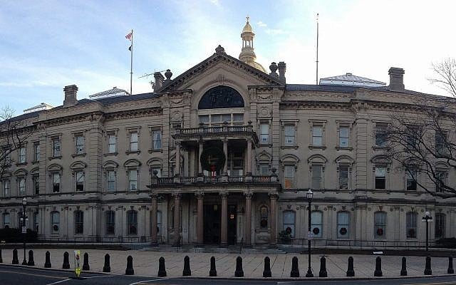 Le siège de la législature de l'Etat du New Jersey à Trenton, dans le New Jersey (Crédit : CC BY-SA 4.0, Famartin/ Wikimedia Commons)