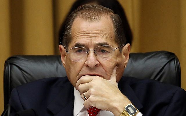 Le président de la commission judiciaire de la Chambre Jerrold Nadler lors du témoignage de l'ancien conseiller spécial Robert Mueller dans le dossier des interventions russes au cours des élections américaines, au Capitole, à Washington, le 24 juillet 2019 (Crédit : AP Photo/Alex Brandon)