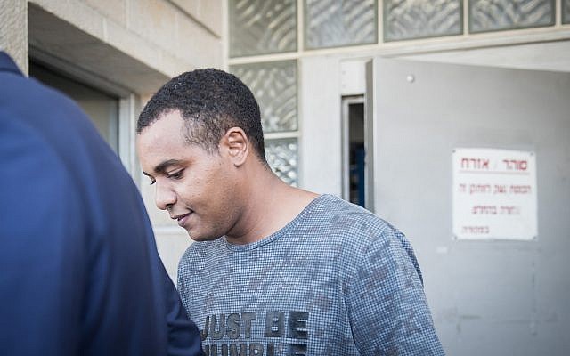 Yonatan Heilo a sa sortie de prison, le 23 juillet 2018. (Crédit : Hadas Parush/Flash90) Yonatan Heilo a sa sortie de prison, le 23 juillet 2018. (Crédit : Hadas Parush/Flash90)
