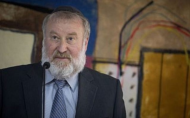 Le procureur général Avichai Mandelblit s'exprime lors d'une cérémonie de départ de la ministre de la Justice sortante Ayelet Shaked au ministère de la Justice à Jérusalem le 4 juin 2019. (Hadas Parush/Flash90) Le procureur général Avichai Mandelblit s'exprime lors d'une cérémonie de départ de la ministre de la Justice sortante Ayelet Shaked au ministère de la Justice à Jérusalem le 4 juin 2019. (Hadas Parush/Flash90)