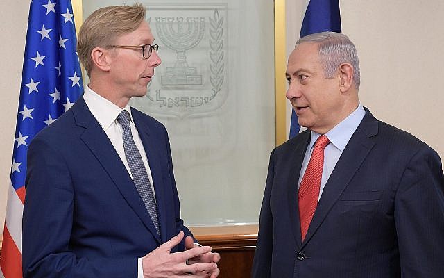 Le Premier ministre Benjamin Netanyahu rencontre Brian Hook, envoyé spécial américain pour l'Iran, à Jérusalem, le 15 novembre 2018. (Crédit : Amos Ben Gershom/GPO) Le Premier ministre Benjamin Netanyahu rencontre Brian Hook, envoyé spécial américain pour l'Iran, à Jérusalem, le 15 novembre 2018. (Crédit : Amos Ben Gershom/GPO)