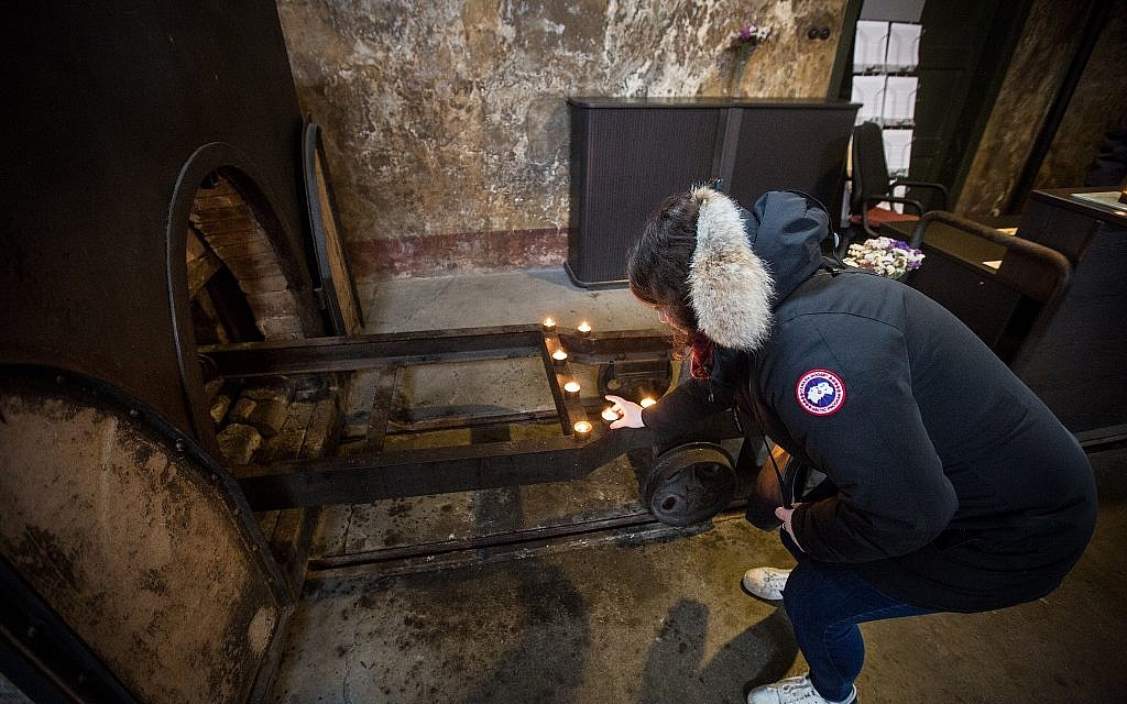 Le complexe du crématorium de l'ancien camp de concentration du ghetto nazi de Terezin, en République tchèque, février 2019. (Elan Kawesch/The Times of Israel)