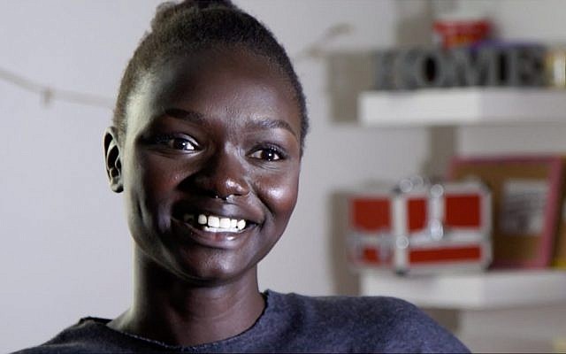 Le mannequin Monica Joseph dans un entretien publié le 2 août 2019 (Capture d'écran : Douzième chaîne)