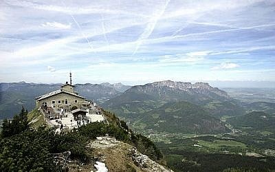 Le Nid d'Aigle, un cadeau pour le 50ème anniversaire d'Adolf Hitler et construit sur la montagne Kehlstein qui surplombe Berchtesgaden, en Allemagne, le 10 mai 2007 (AP Photo/Yves Logghe)