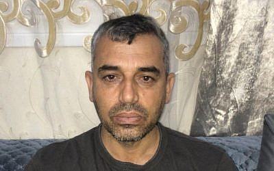 Le résident de Jérusalem Samer Suleiman qui poursuit la police pour avoir placé un arme dans sa maison lors du tournage d'un documentaire pour la télévision. (Crédit)