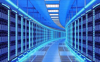 Une image illustrative d'un centre de données avec ses baies de serveurs (cybrain; iStock par Getty Images)