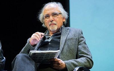 Le dessinateur Art Spiegelman
participe à la discussion organisée à l'Alliance française "Après Charlie: l'avenir de l'art, de la satire et de la censure" au Florence Gould Hall, le 19 février 2015 à New York.(Mark Sagliocco/Getty Images via JTA)