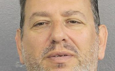 Shayeh Dov attend sa condamnation pour avoir escroqué des Juifs orthodoxes de Floride dans le cadre d'un système de Ponzi (Crédit : Bureau du shériff du comté de Broward)