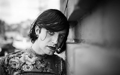 Le chanteur Ezra Furman. (Crédit : Jessica Lehrman / Facebook)