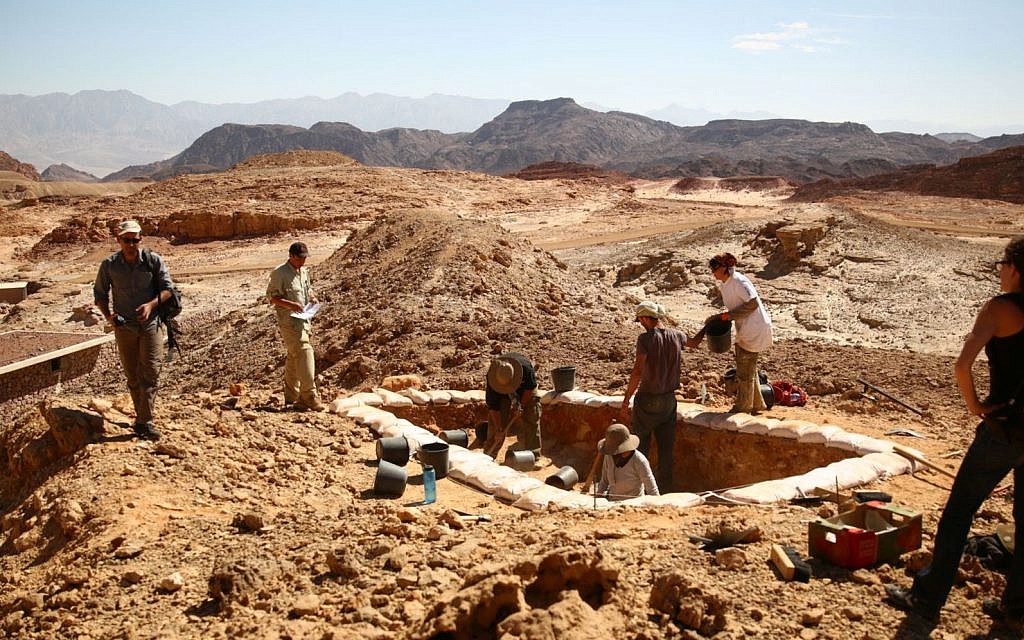 Fouilles d'anciennes mines de cuivre dans le cadre du projet de la vallée centrale de Timna de l'Université de Tel Aviv. (E. Ben-Yosef et le Central Timna Valley Project)