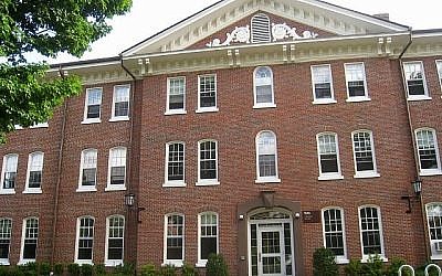 East Hall à l'université Tufts à Medford, Mass. (Wikimedia Commons via JTA)