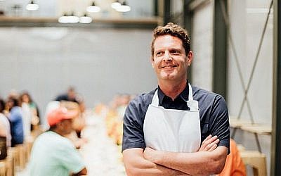 David Hertz est le co-fondateur de 
Gastromotiva, une organisation qui lutte contre le chômage et les inégalités sociales. (Crédit : Charles Bronfman Prize via JTA)