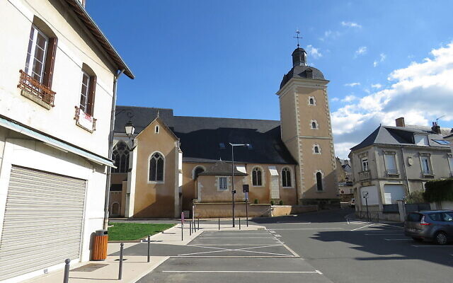 L’église Saint-Guingalois à Château-du-Loir, dans la Sarthe. (Crédit : Yodaspirine / CC BY-SA 4.0)