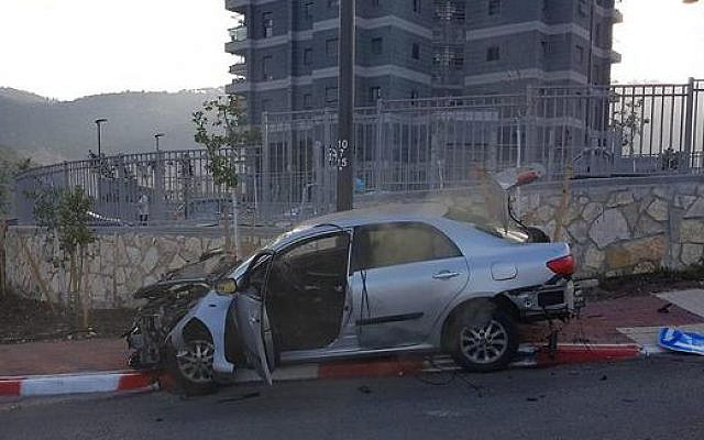 Les restes d'une voiture à Nesher après son explosion, le jeudi 17 octobre 2019. (Police israélienne) Les restes d'une voiture à Nesher après son explosion, le jeudi 17 octobre 2019. (Police israélienne)