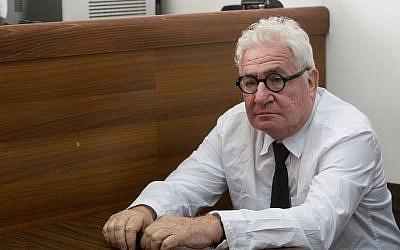Photo d'illustration : L'avocat spécialisé dans les droits civils Avigdor Feldman à la cour des magistrats de Jérusalem, le 26 mars 2015 (Crédit : Miriam Alster/Flash90/File) Photo d'illustration : L'avocat spécialisé dans les droits civils Avigdor Feldman à la cour des magistrats de Jérusalem, le 26 mars 2015 (Crédit : Miriam Alster/Flash90/File)