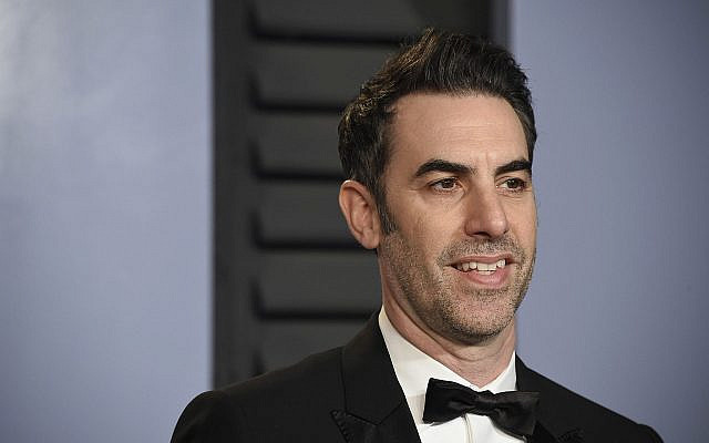 Sacha Baron Cohen arrive à la Vanity Fair Oscar Party le 4 mars 2018, à Beverly Hills, en Californie. (Evan Agostini/Invision/AP)
