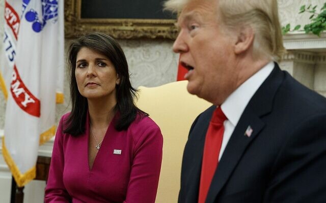 Le président américain Donald Trump s'exprime lors d'une réunion avec l'ambassadrice sortante des États-Unis auprès des Nations Unies, Nikki Haley, dans le bureau ovale de la Maison Blanche, le 9 octobre 2018, à Washington. (AP Photo/Evan Vucci) Le président américain Donald Trump s'exprime lors d'une réunion avec l'ambassadrice sortante des États-Unis auprès des Nations Unies, Nikki Haley, dans le bureau ovale de la Maison Blanche, le 9 octobre 2018, à Washington. (AP Photo/Evan Vucci)
