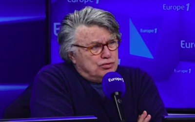 Gilbert Collard, eurodéputé du Rassemblement national, au micro d’Europe 1, le 12 novembre 2019. (Crédit : capture d’écran Europe 1 / YouTube)