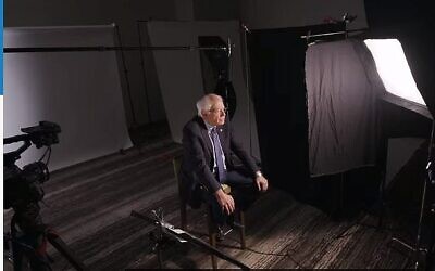 Capture d'écran vidéo du candidat à la présidence et sénateur américain Bernie Sanders (Independant-Vermont) parlant au New York Times (Crédit : New York Times) Capture d'écran vidéo du candidat à la présidence et sénateur américain Bernie Sanders (Independant-Vermont) parlant au New York Times (Crédit : New York Times)