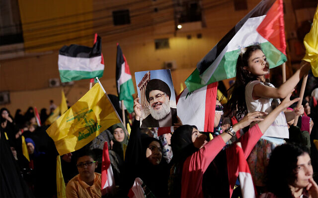 Des partisans du Hezbollah prennent part à un rassemblement pour marquer la journée anti-israélienne al-Qods à Beyrouth, au Liban, le 31 mai 2019. (AP Photo/Hassan Ammar) Des partisans du Hezbollah prennent part à un rassemblement pour marquer la journée anti-israélienne al-Qods à Beyrouth, au Liban, le 31 mai 2019. (AP Photo/Hassan Ammar)